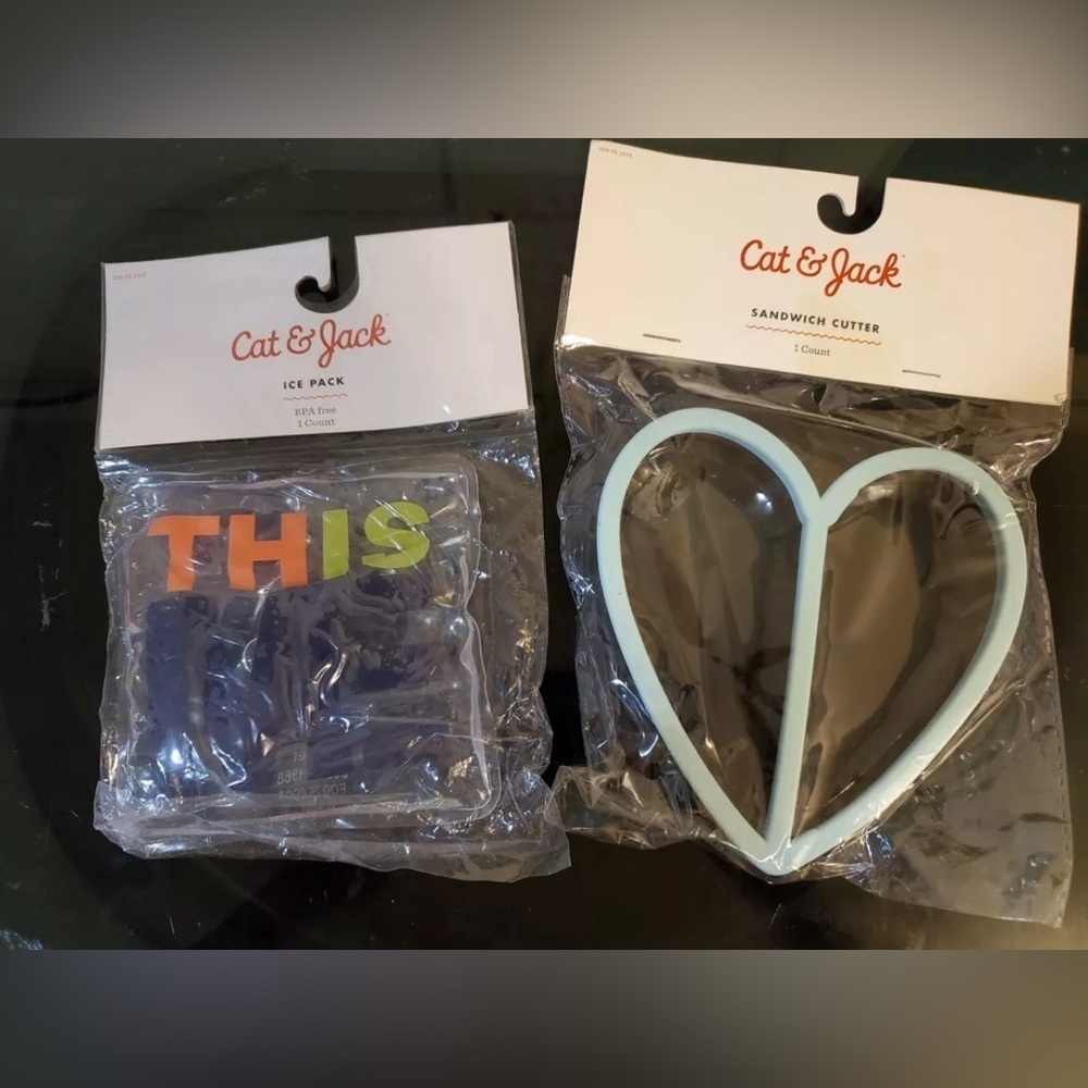 Cat & Jack Heart Shaped Sandwich Cutter & ice pack